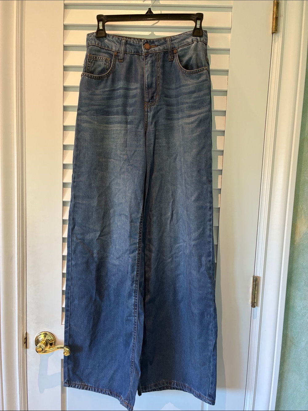 BEAUTIFULLY SOPHISTICATED JEANS by OAT NEW YORK- Relaxed Wide-Leg Blue  Sz 4/27
